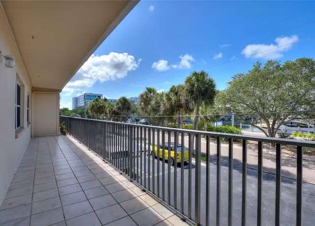 Property at 3753 46th Ave S #10, Saint Petersburg, FL, 33711, 2 beds, 1 bath, [object Object]