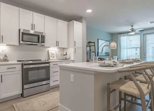 Property at 10505 Corporate Dr, Stafford, TX, 77477, 1 bed, 1 bath, [object Object]