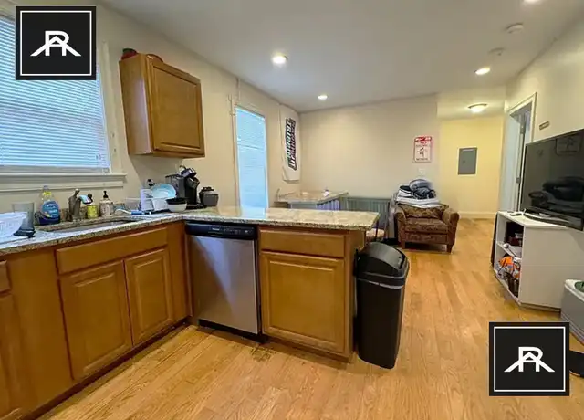Property at 37 Pratt St Unit 1, Boston, MA, 02134, 4 beds, 2 baths, [object Object]