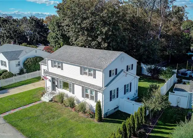 Property at 18 Sylvan Ter, Newport, RI, 02840, 5 beds, 2 baths, [object Object]