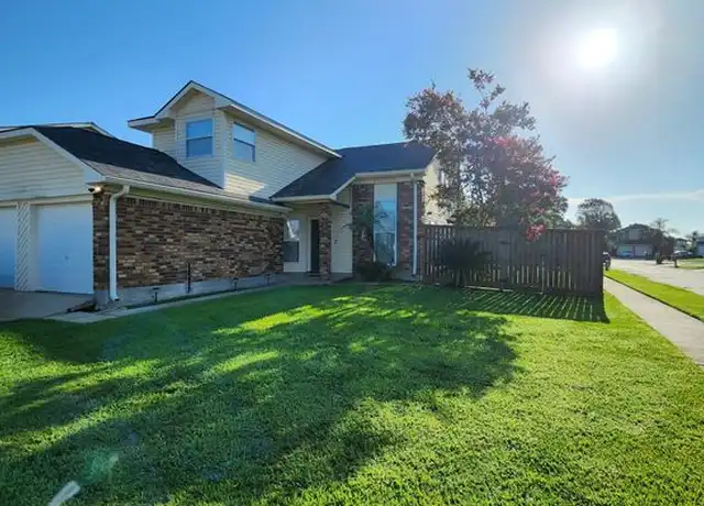 Property at 3941 W Bamboo Dr, Harvey, LA, 70058, 4 beds, 2.5 baths, [object Object]