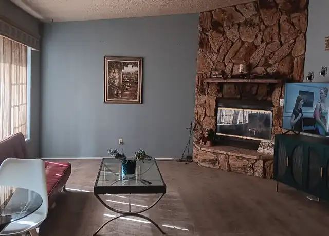 Property at 20 Morningside Dr, Roswell, NM, 88201, 3 beds, 1 bath, [object Object]