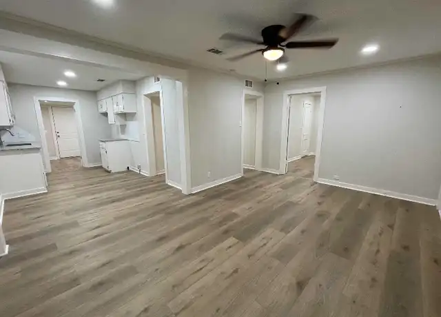Property at 2350 Simpson St, Paris, TX, 75460, 3 beds, 1 bath, [object Object]