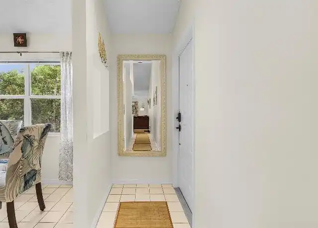 Property at 137 Wading Bird Cir, Naples, FL, 34110, 2 beds, 2 baths, [object Object]