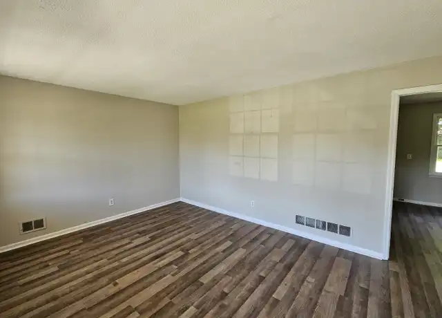 Property at 3924 Trotter Rd, Columbia, SC, 29209, 4 beds, 2 baths, [object Object]