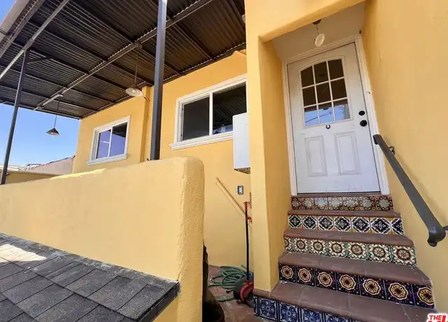 Property at 2737 S Robertson Blvd, Los Angeles, CA, 90034, 3 beds, 2 baths, [object Object]