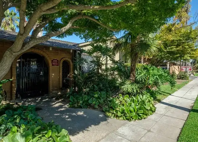 Property at Casa Del Rio Apartments - 5665 N 1st St, Fresno, CA, 93710, 2 beds, 1 bath, [object Object]