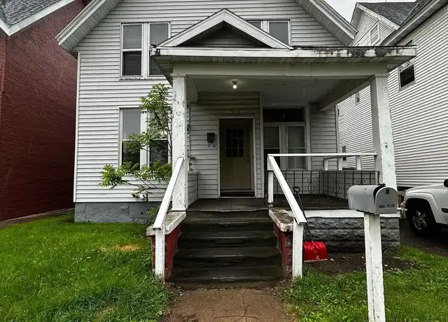 Property at 319 Earl St, Eau Claire, WI, 54701, 4 beds, 1 bath, [object Object]