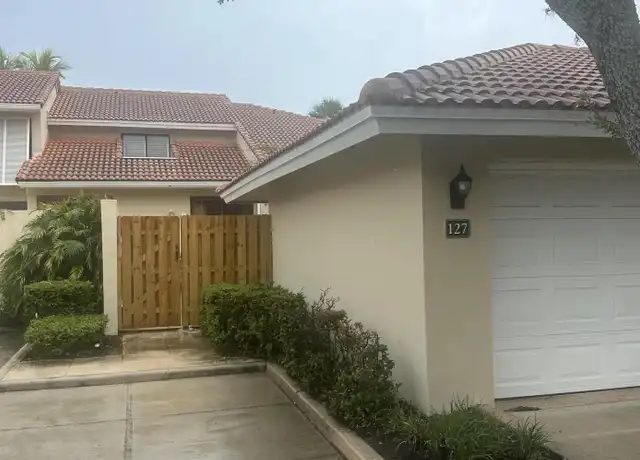 Property at 127 Old Meadow Way, Palm Beach Gardens, FL, 33418, 2 beds, 2 baths, [object Object]