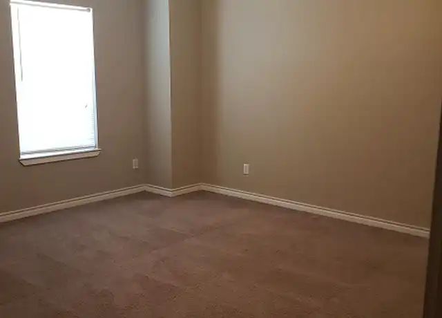 Property at 107 Chicago Ave, Nederland, TX, 77627, 2 beds, 1.5 baths, [object Object]