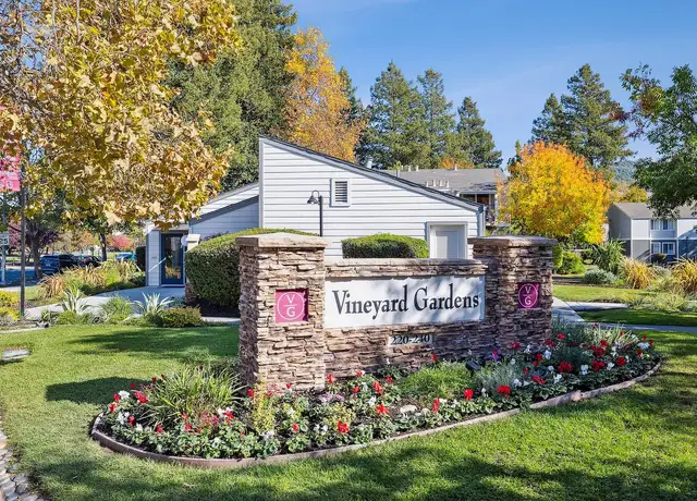 Photo of 240 Burt St, Santa Rosa, CA 95407