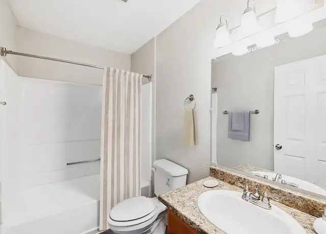 Photo of 240 Burt St, Santa Rosa, CA 95407