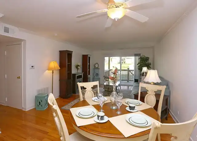 Property at The Promenade Apartments - 601 Preston Dr, Bolingbrook, IL, 60440, 1-2 bed, 1 bath, [object Object]