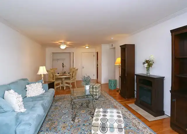 Property at The Promenade Apartments - 601 Preston Dr, Bolingbrook, IL, 60440, 1-3 bed, 1-2 bath, [object Object]