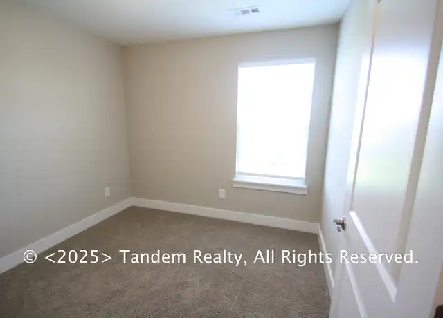 Property at 128 Dry Creek Commons Dr, Goodlettsville, TN, 37072, 3 beds, 2.5 baths, [object Object]