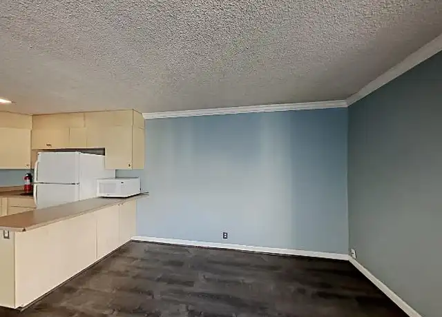 Property at 2500 S York St, Denver, CO, 80210, 1 bed, 1 bath, [object Object]