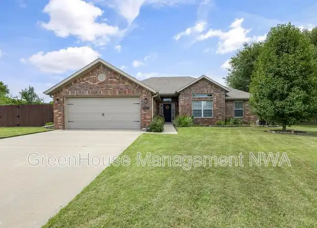 Property at 307 Blair Cir, Pea Ridge, AR, 72751, 4 beds, 2 baths, [object Object]
