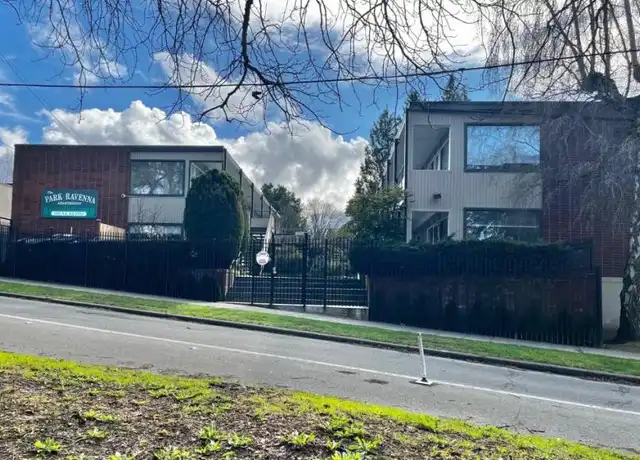 Property at 1305 NE Ravenna Blvd, Seattle, WA, 98105, 1 bed, 1 bath, [object Object]