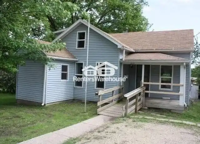 Property at 415 4th St W, Northfield, MN, 55057, 1 bed, 1 bath, [object Object]