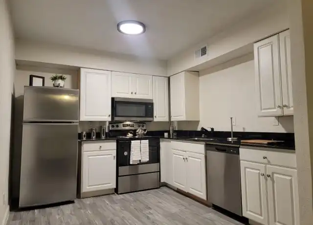 Property at 2130 W Indian School Rd Unit 319, Phoenix, AZ, 85015, 1 bed, 1 bath, [object Object]