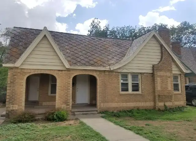 Property at 2421 22nd St, Lubbock, TX, 79411, 3 beds, 2 baths, [object Object]