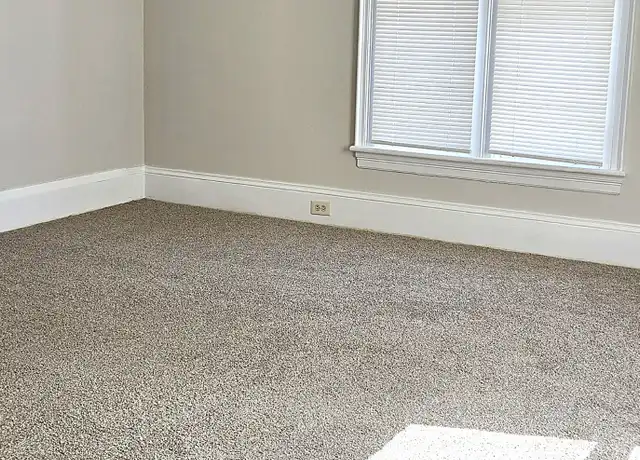 Property at 40 Grove St Unit 4, Dover, NH, 03820, 2 beds, 1 bath, [object Object]