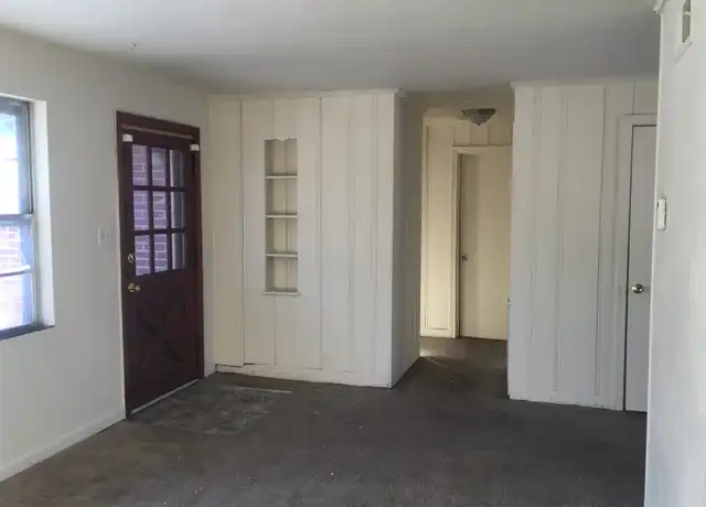 Property at 1014 E College St Unit F, Independence, MO, 64050, 2 beds, 1 bath, [object Object]