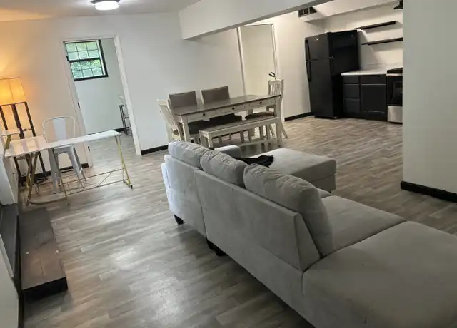 Property at 1730 Woodvalley Dr Unit Lower 1, Charlotte, NC, 28216, 3 beds, 1 bath, [object Object]