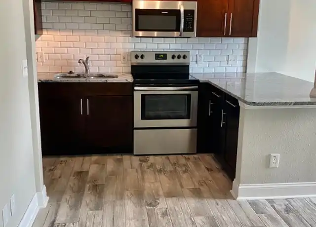 Property at 115 S Lois Ave #207, Tampa, FL, 33609, 1 bed, 1 bath, [object Object]