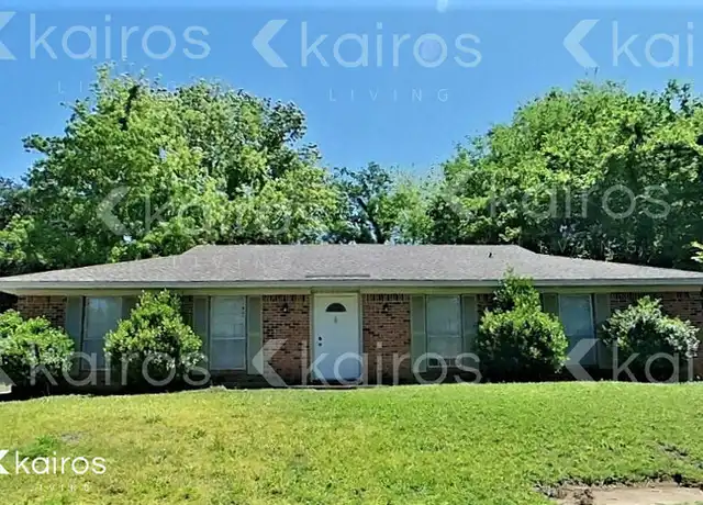 Property at 2073 Edinburgh Dr, Montgomery, AL, 36116, 4 beds, 2 baths, [object Object]