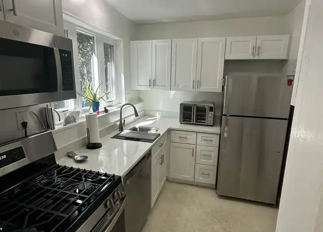 Property at 10301 Montrose Ave, Bethesda, MD, 20814, 2 beds, 1 bath, [object Object]