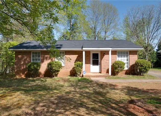 Property at 1125 Milan Rd, Charlotte, NC, 28216, 3 beds, 1 bath, [object Object]