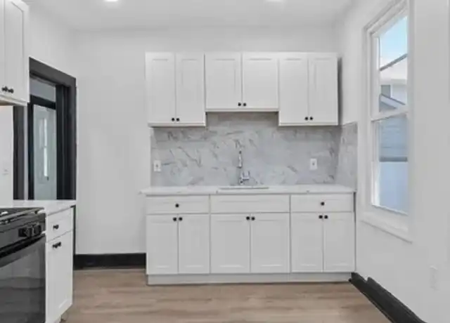 Property at 27 Leo Pl Unit 1, Newark, NJ, 07108, 3 beds, 1 bath, [object Object]