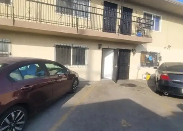 Property at 7418 Main St Unit 2, Los Angeles, CA, 90003, 2 beds, 1 bath, [object Object]