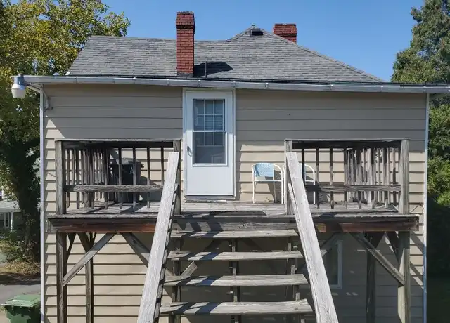 Property at 810 Charles Ave Unit B, Morgantown, WV, 26505, 2 beds, 1 bath, [object Object]