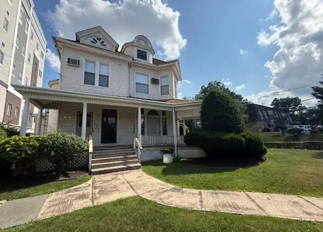 Property at 96 W Grand St Unit 8-8, Elizabeth, NJ, 07202, 1 bed, 1 bath, [object Object]