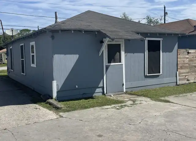 Property at 3110 Christie St, Houston, TX, 77026, 2 beds, 1 bath, [object Object]