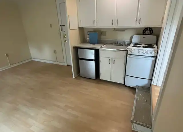 Property at 188 Cliff St, Burlington, VT, 05401, 1 bed, 1 bath, [object Object]