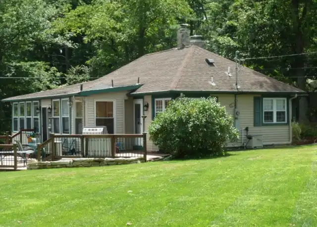 Property at 600 Warwick Tpke, Hewitt, NJ, 07421, 3 beds, 1 bath, [object Object]