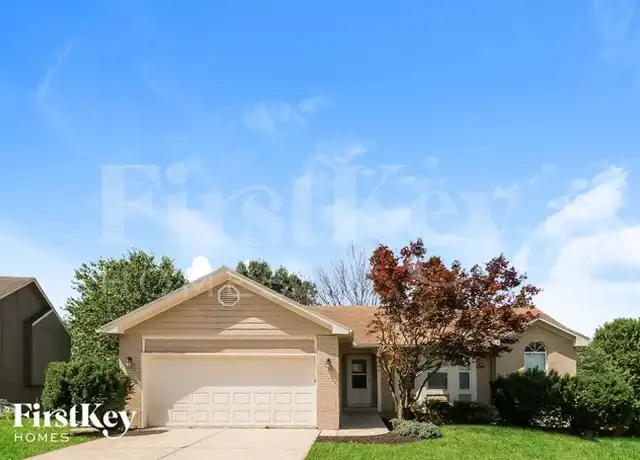 Property at 305 W Laredo Trl, Raymore, MO, 64083, 4 beds, 2 baths, [object Object]