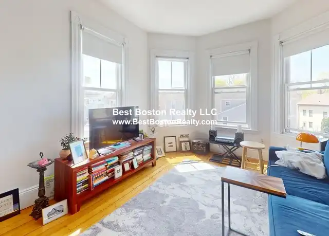 Property at 125 Hampshire St Unit 5, Cambridge, MA, 02139, 3 beds, 1 bath, [object Object]