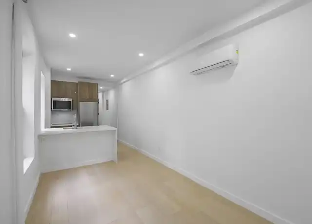 Property at 246 E 53rd St Unit 5B, New York, NY, 10022, 1 bed, 1 bath, [object Object]