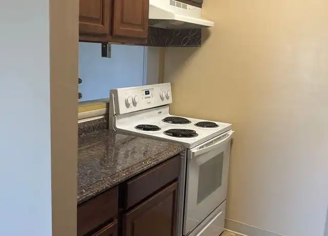 Property at 106-22 Polk St Unit 12, Syracuse, NY, 13224, 1 bed, 1 bath, [object Object]