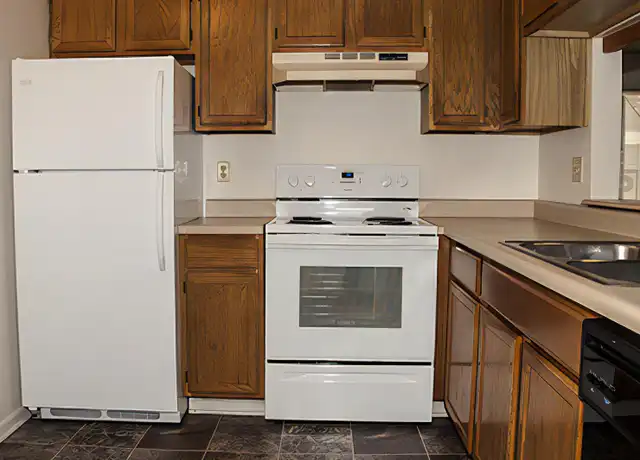 Property at 1101 25th St Unit Apply Now, Des Moines, IA, 50311, 1 bed, 1 bath, [object Object]