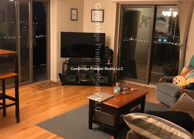 Property at 425 Broadway Unit 15, Somerville, MA, 02145, 1 bed, 1 bath, [object Object]
