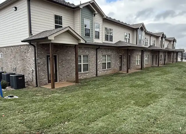 Property at 721 Plano Rd Unit 108, Bowling Green, KY, 42104, 3 beds, 2.5 baths, [object Object]