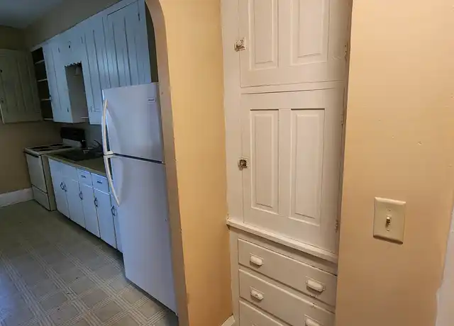 Property at 24 N 4th St, Lewisburg, PA, 17837, 1 bed, 1 bath, [object Object]