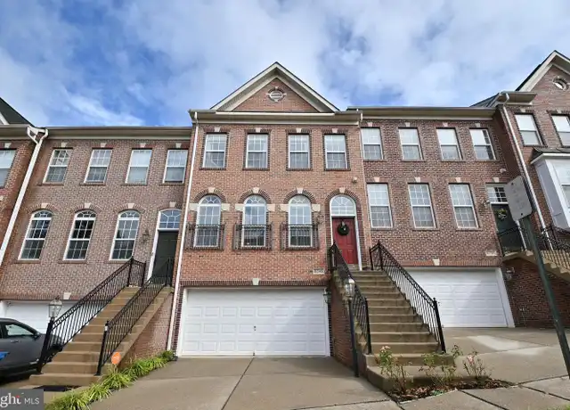 Property at 8240 Gunston Commons Way, Lorton, VA, 22079, 3 beds, 3.5 baths, [object Object]