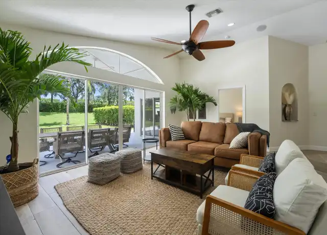 Property at 4033 Bluff Harbor Way, Wellington, FL, 33449, 4 beds, 2.5 baths, [object Object]