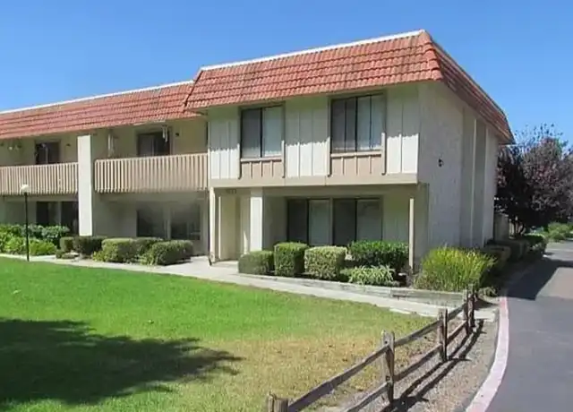 Property at 2715 Via Cardel, Carlsbad, CA, 92010, 2 beds, 1 bath, [object Object]